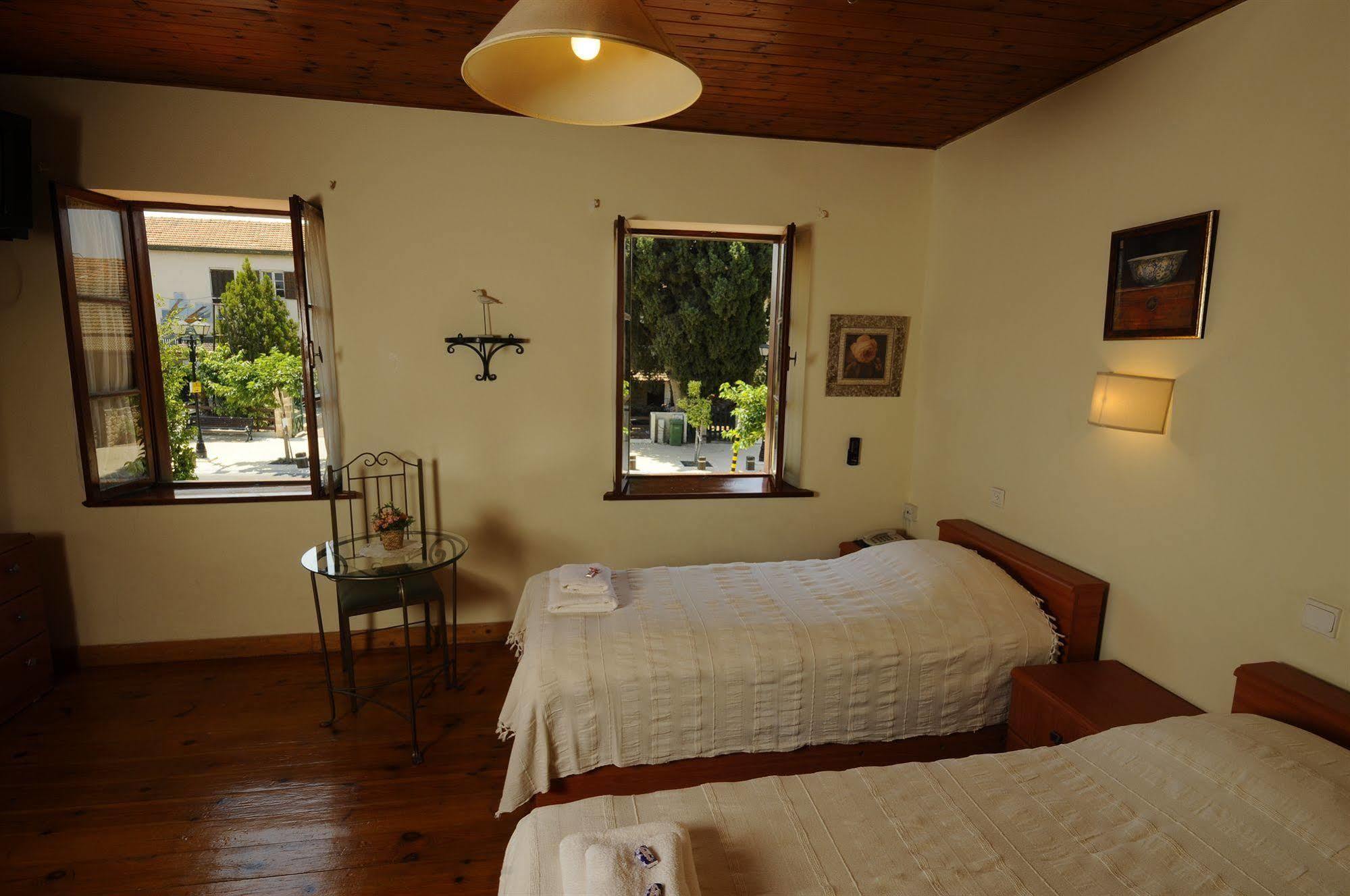 Hapina-Shel-Michal Hotel Mazkeret Batya Exterior foto